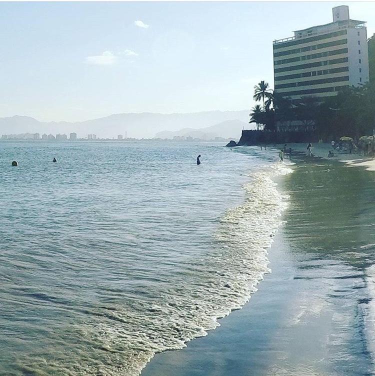 Lindo Apto Praia Martin De Sa Em Condominio Com Piscina, Estacionamento, Wi-Fi 150Mbps,Perto Do Mar!!! Caraguatatuba Zewnętrze zdjęcie