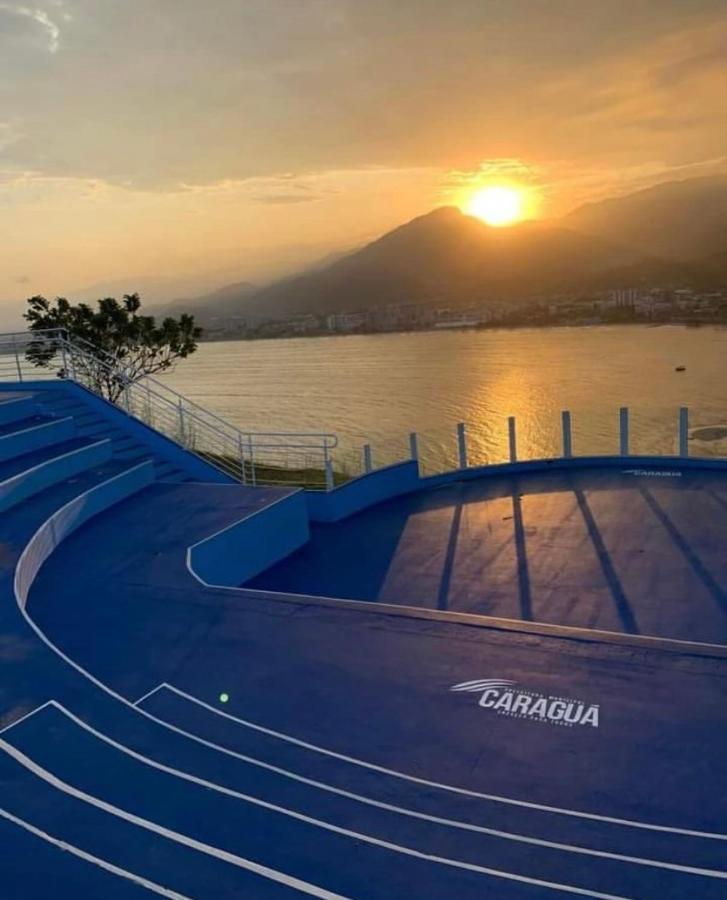 Lindo Apto Praia Martin De Sa Em Condominio Com Piscina, Estacionamento, Wi-Fi 150Mbps,Perto Do Mar!!! Caraguatatuba Zewnętrze zdjęcie